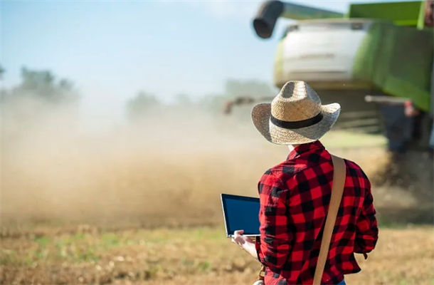 農機觸摸屏的應用 農機觸摸屏的應用